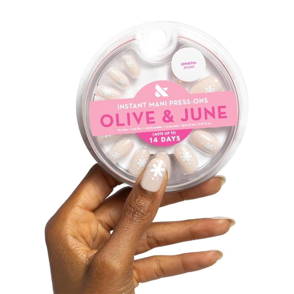 imageOlive ampamp June Instant Mani Press On Nails Glue  42 Fake Nails 21 Sizes  NonToxic LongLasting  Recycled Materials  Realistic LookDaisy Dance